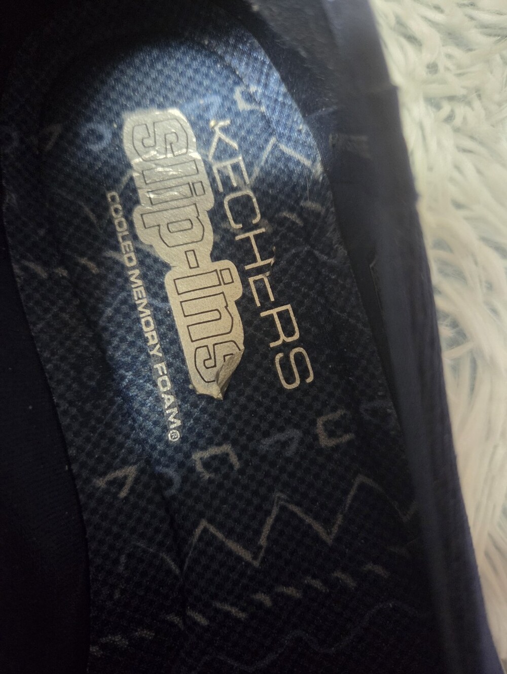 Womens Skechers Navy Slip-Ins Cooled Memory Foam Size 8.5 - Picture 2 of 9